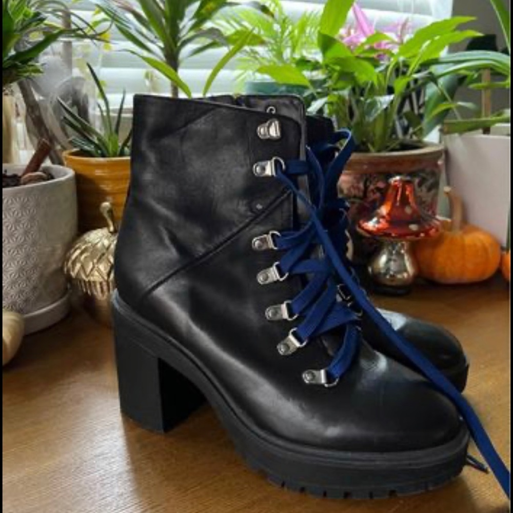 Black Steve Madden Royce Boots